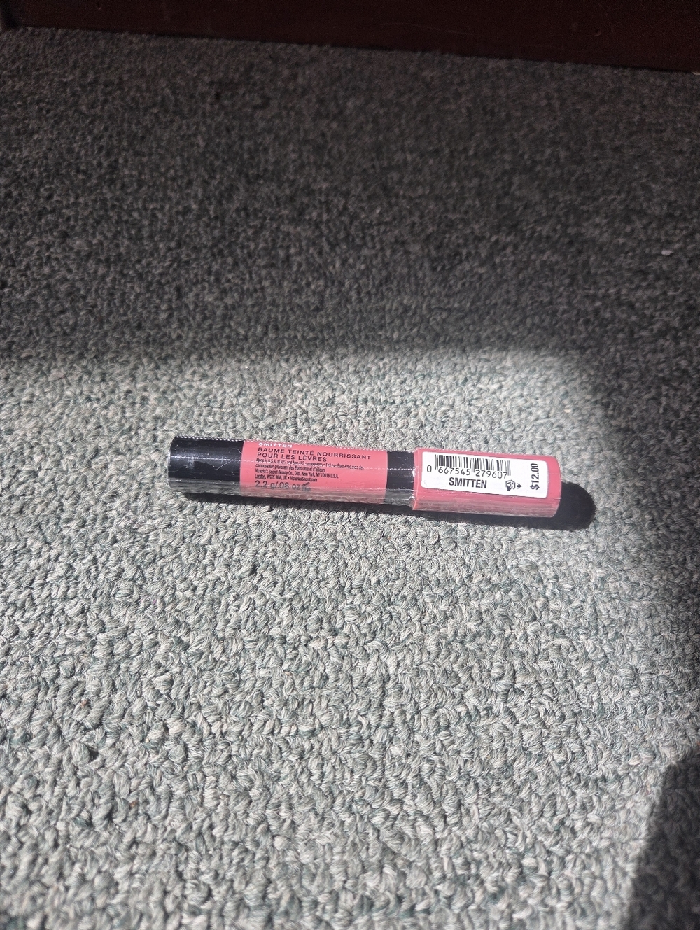 Victoria's Secret Lip Gloss - Smitten - Picture 2 of 3